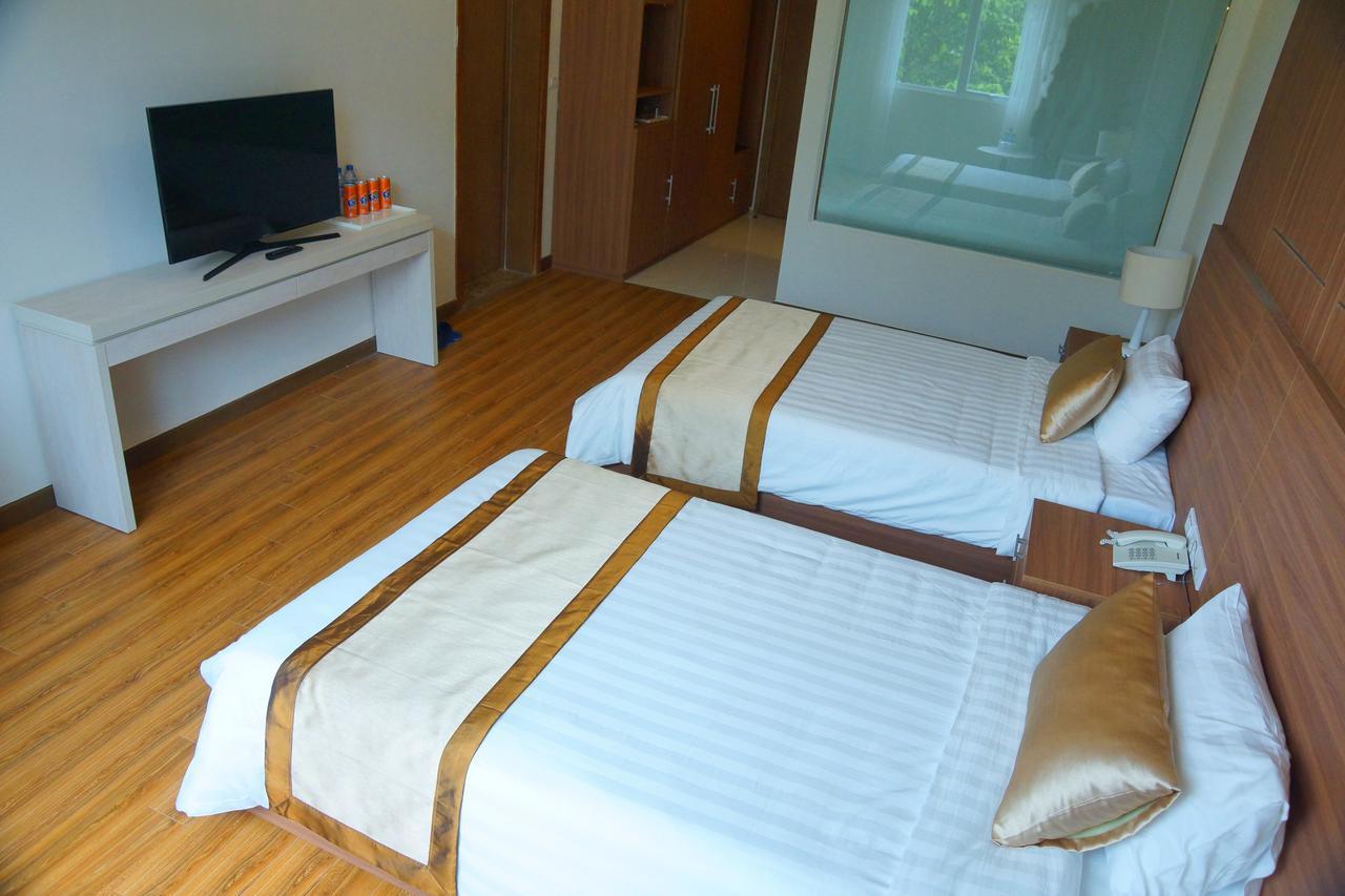 Hung Vuong Hotel - Hanoi — Photos 3